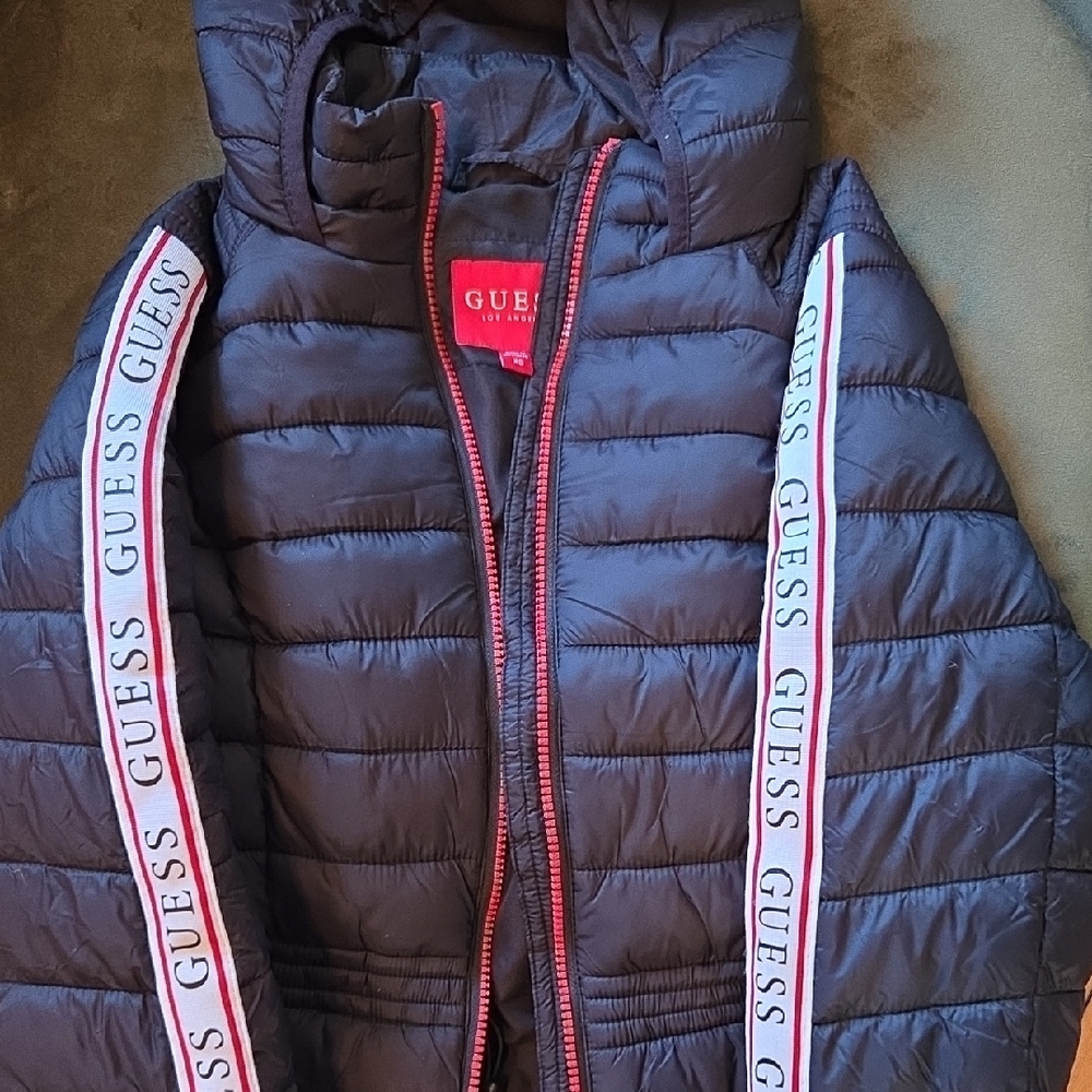 GUESS Puffer Jacket